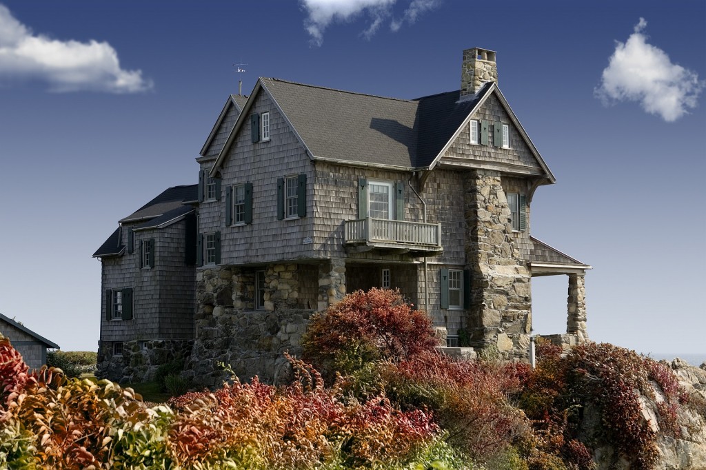 A Standard Homeowners Policy: Four Essential Types of Coverage